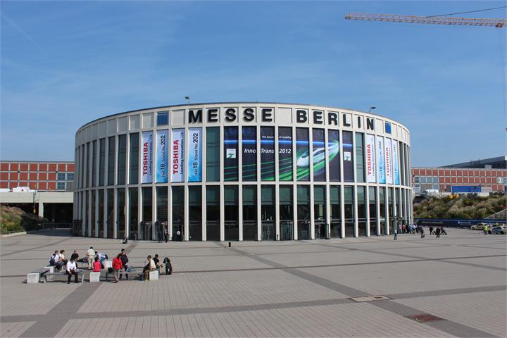 01-Messe-Berlin-wejscie-glowne.JPG