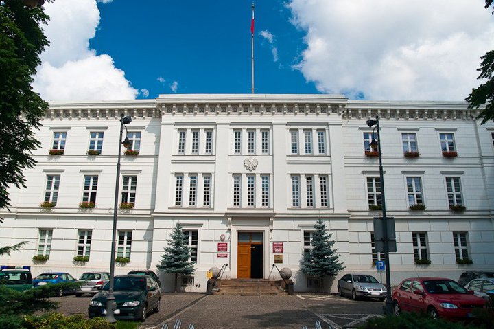 Kujawsko-Pomorski-urzad-wojewodzki-w-bydgoszczy