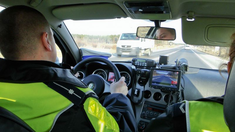 Radiow&oacute;z Policji od wewnątrz