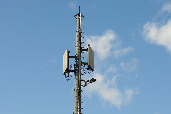 wieza-systemu-gsm-r-foto-kapsch