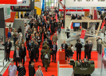 Odwiedzający podczas MSPO 2014