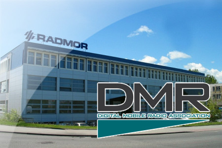 Siedziba firmy RADMOR i logo DMR