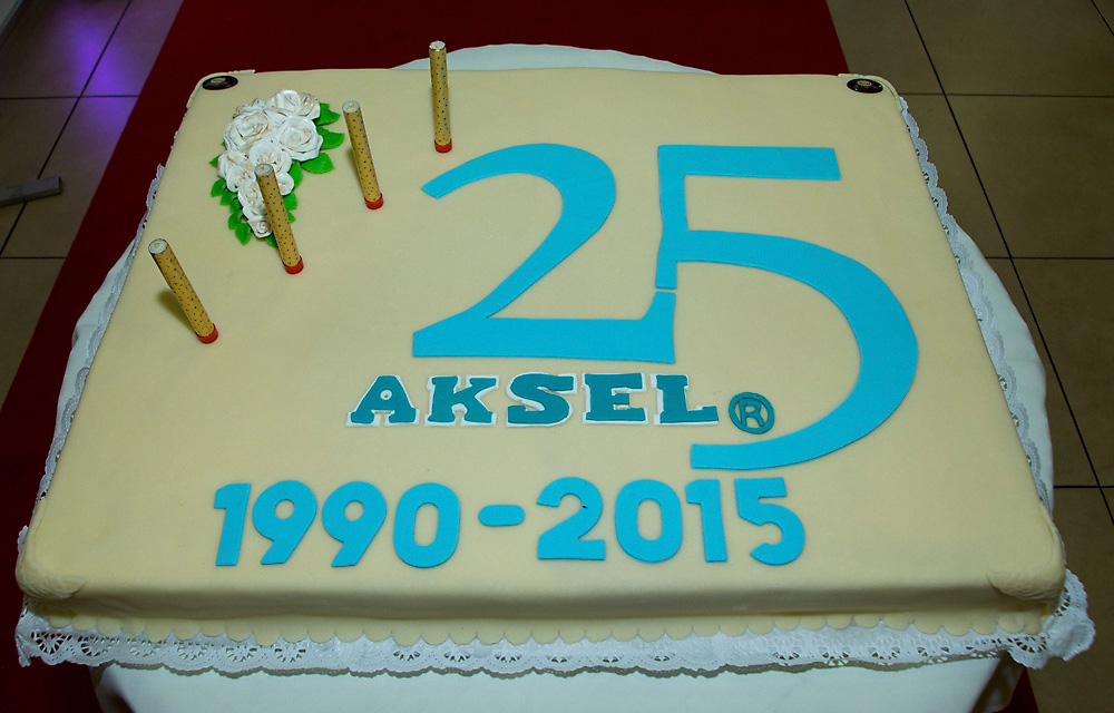 Tort AKSEL 25 lat