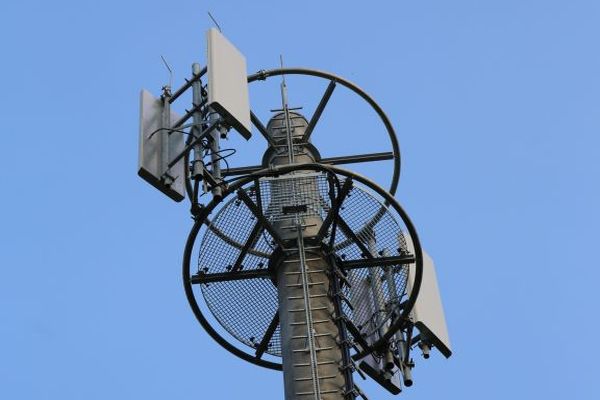 GSM-R-maszt-antenowy-Kapsch