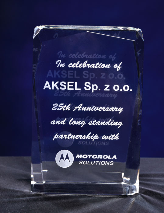 aksel-statuetka-motorola