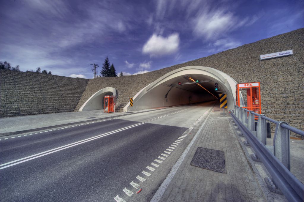 tunel-laliki-mosty-katowice