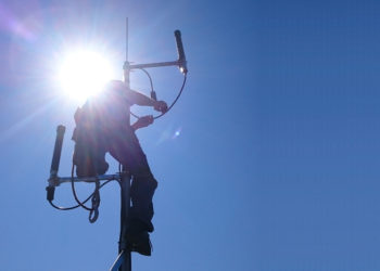 Maszt antenowy, instalacja