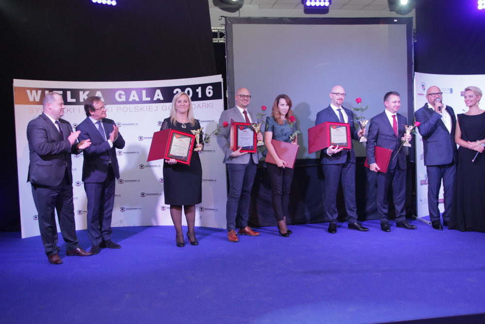 Aksel-wreczenie-wyroznienia-gala-przedsiebiorczosci-2016-Anna-Buchalik